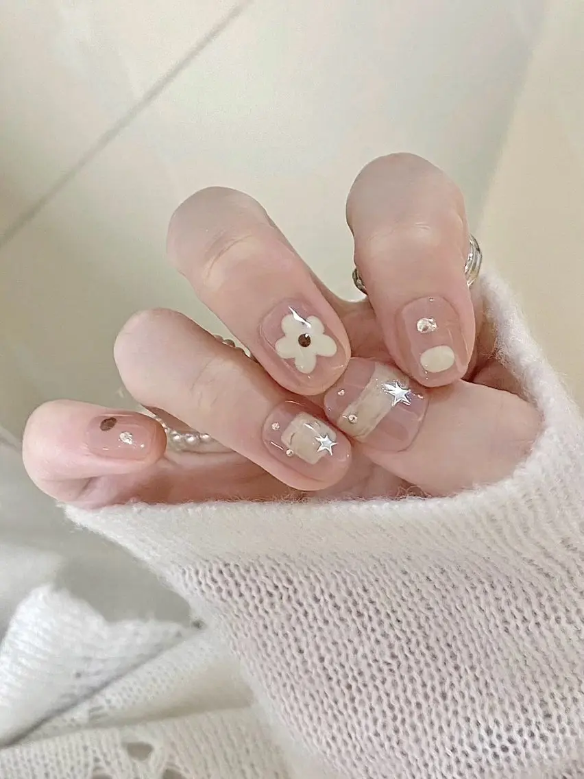 ネイル ハンドネイル Emily Garden 六本木のネイルデザイン