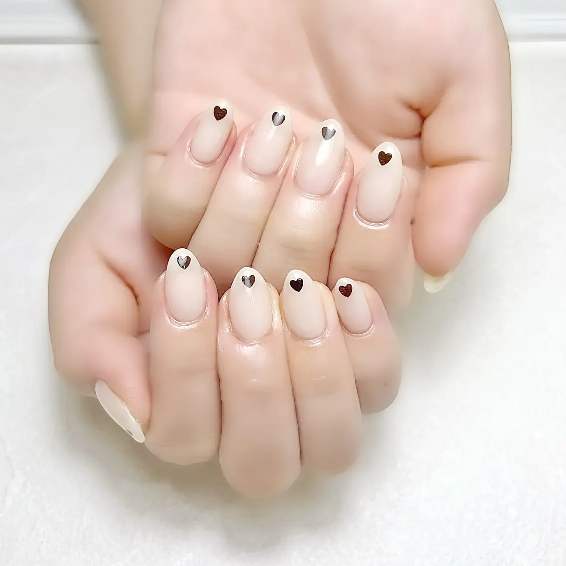 ネイル ハート オフィスネイル ワンカラーネイル シンプルネイル ホワイト rouse nail RISATOのネイルデザイン