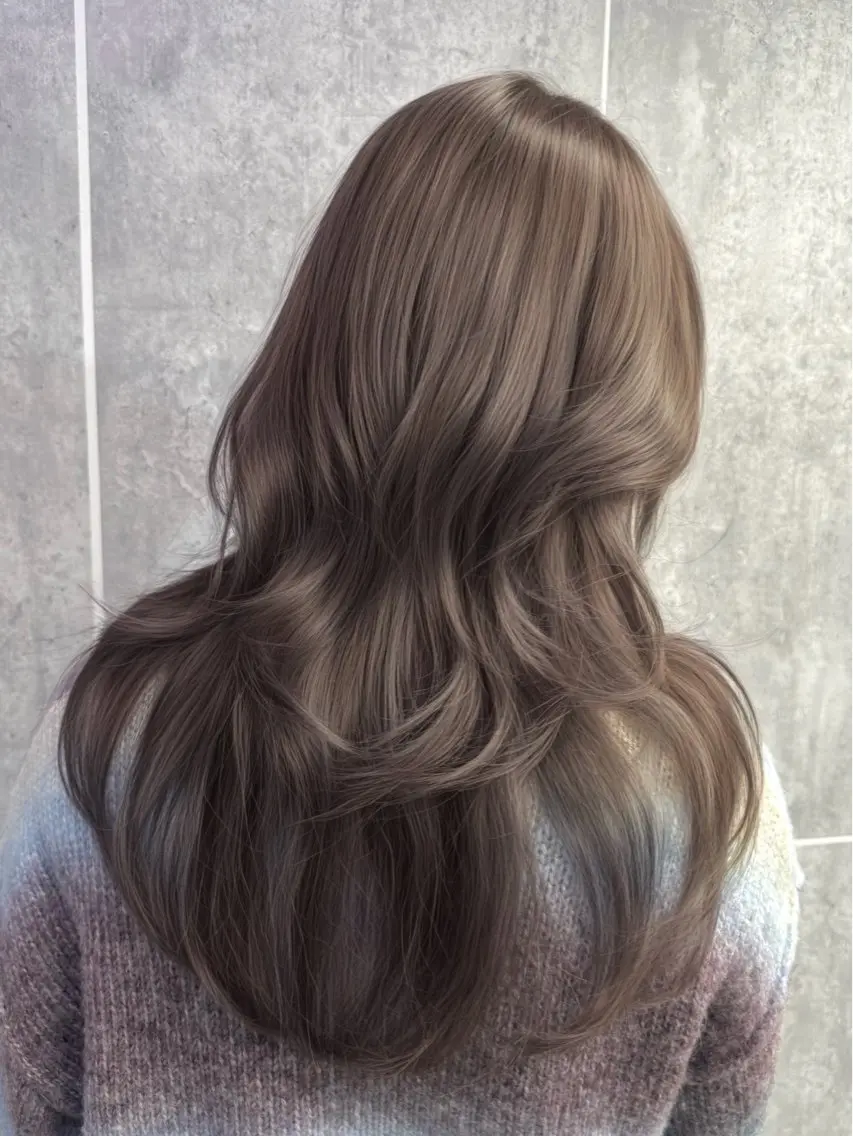 セミロング カラー カット ヘアカラー トリートメント 顔まわりの神様✨ 透明感カラー藤嶋秀幸のヘアスタイル
