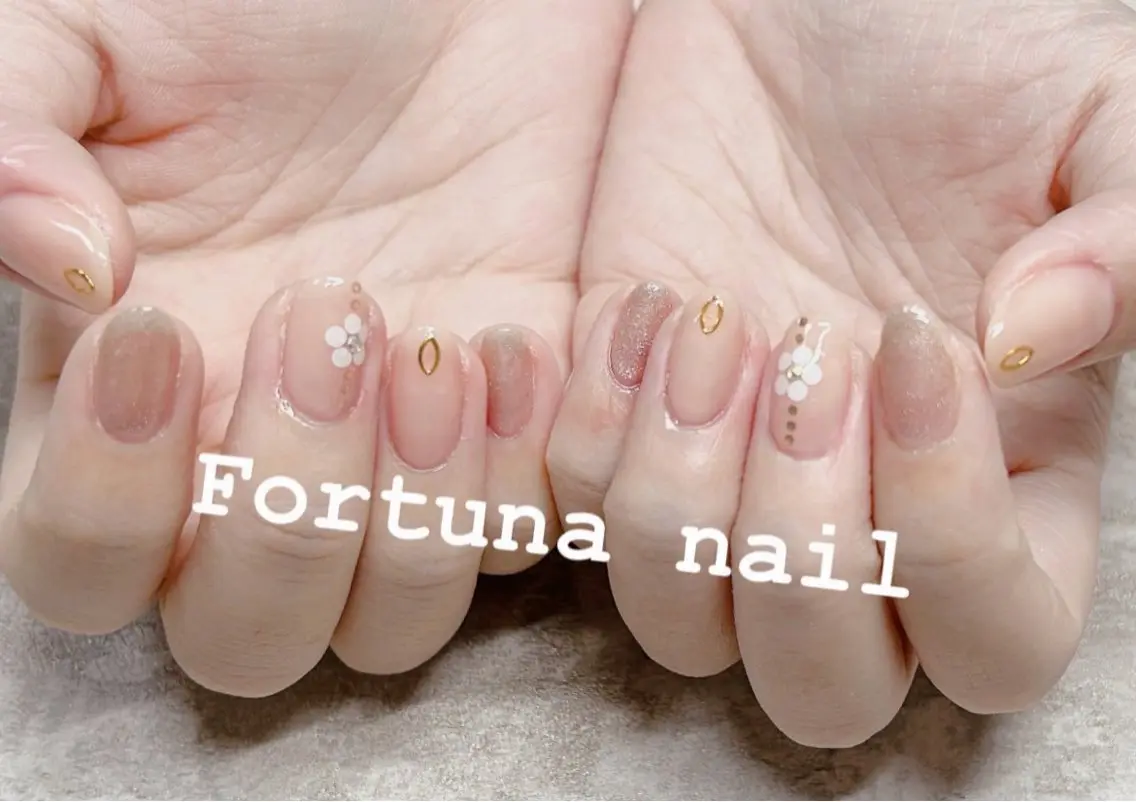ネイル Nail •Head スパFortunaのネイルデザイン