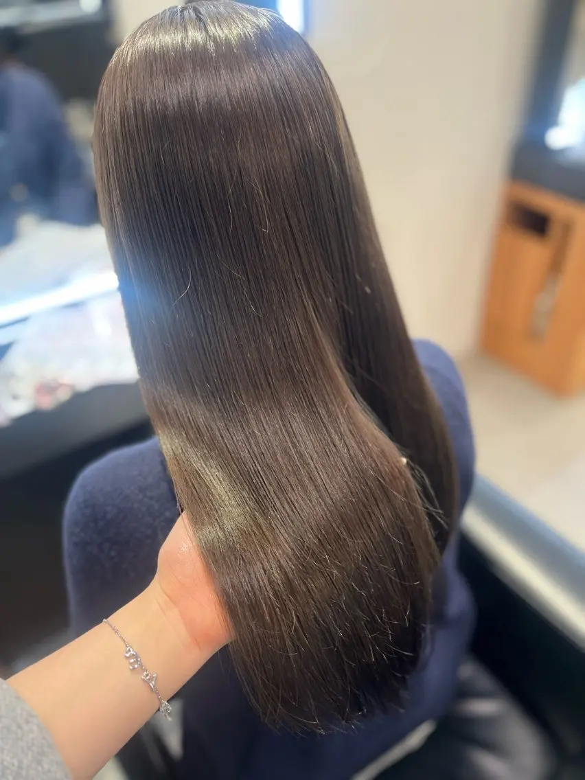 セミロング 髪質改善・水素カラー ARIA(ému)のヘアスタイル