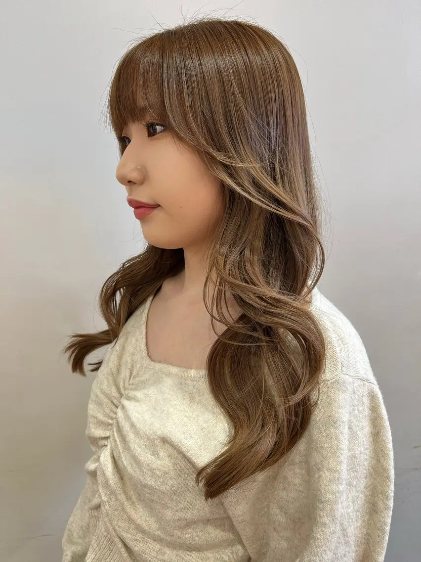 ロング カラー 林 和香菜のヘアスタイル
