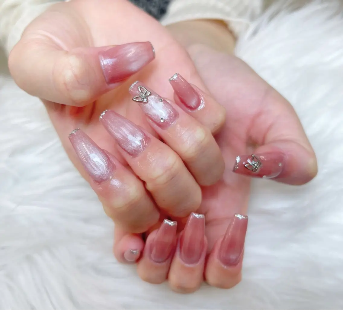 ネイル オーロラネイル クリアネイル フラッシュネイル ジェルネイル グラデーション ハンドネイル Amee Nail Salonのネイルデザイン