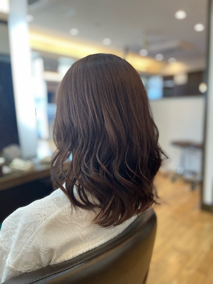 ミディアム トリートメント カット ヘアカラー トリートメント 濱口 由華のヘアスタイル