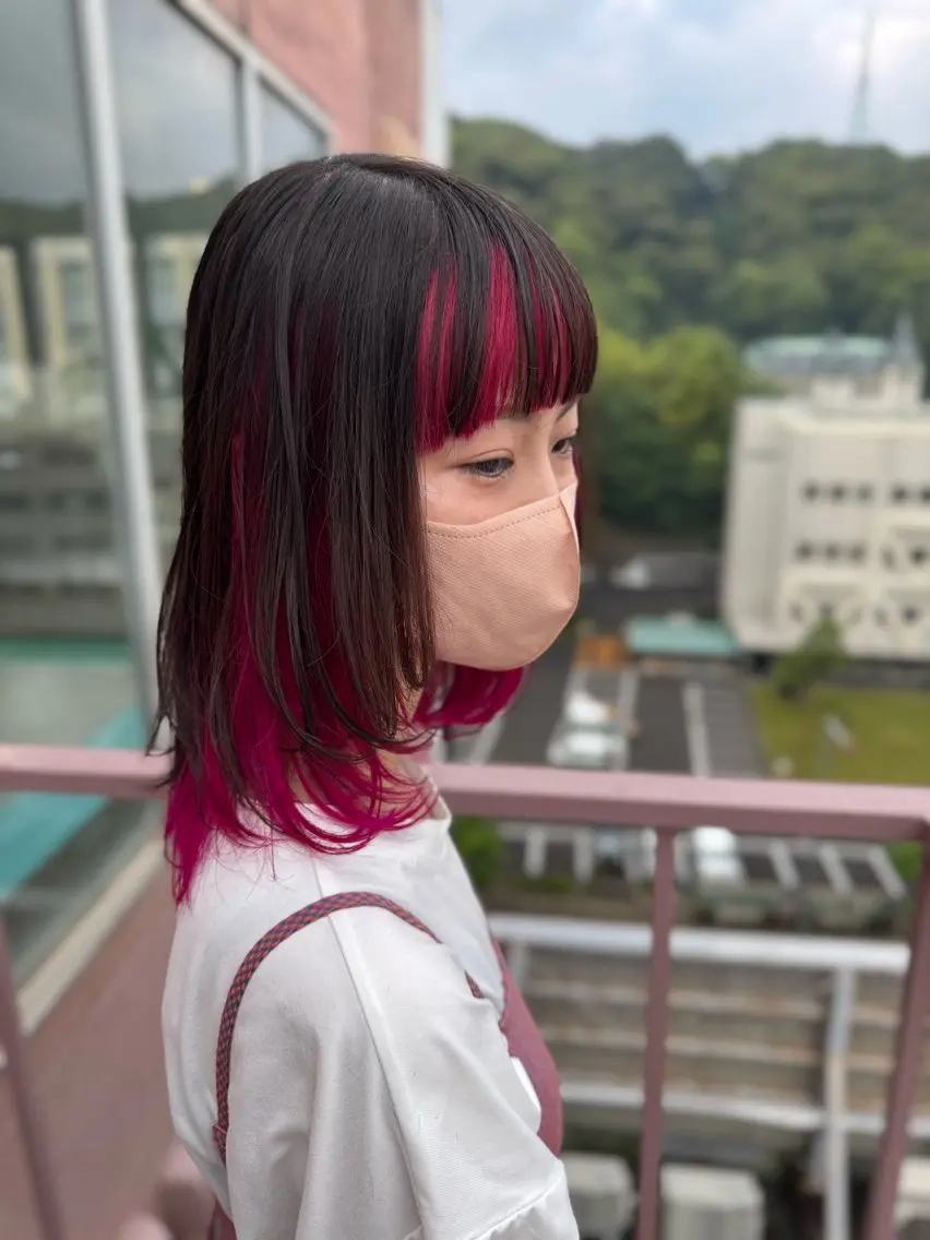 セミロング カラー ピンクカラー ヘアカラー Viage （ビアージュ）のヘアスタイル