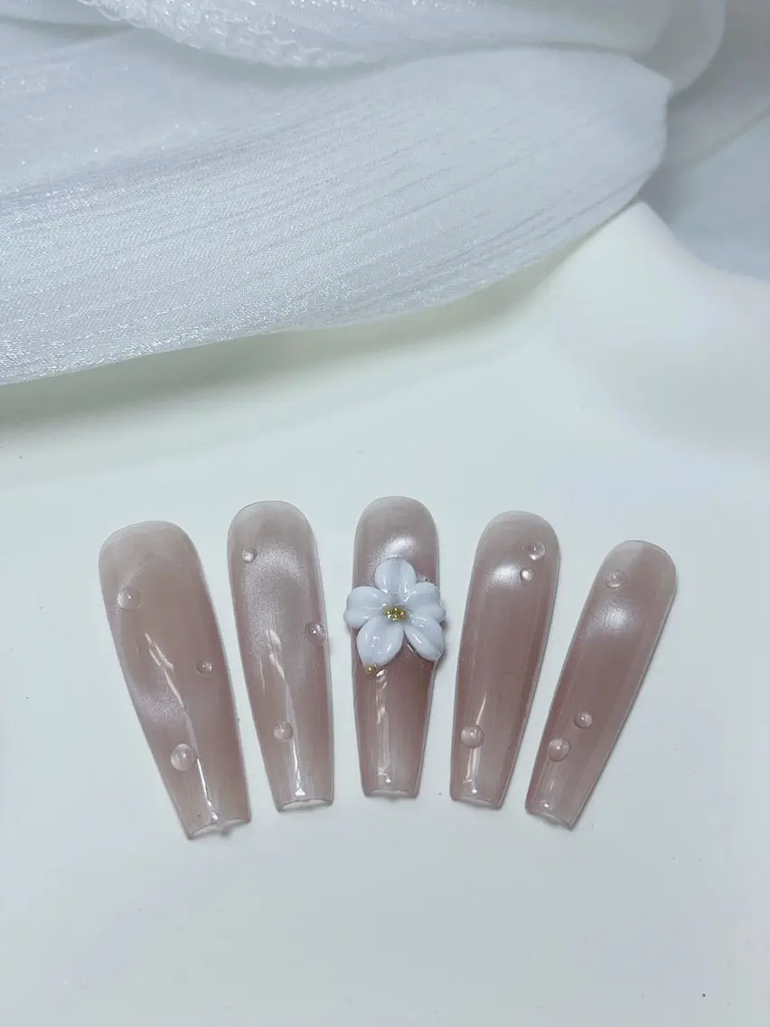 ネイル チークネイル フレンチネイル グラデーション キラキラネイル 韓国ネイル ハンドネイル DUO MI nail salonのネイルデザイン