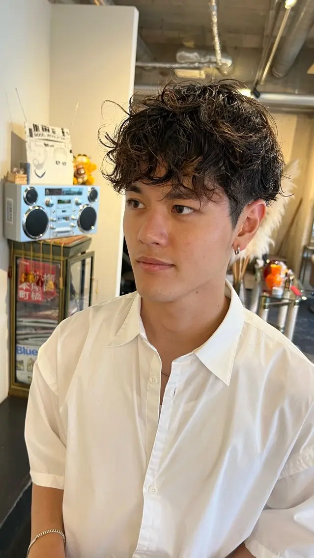 カラー SPUR シゲのヘアスタイル