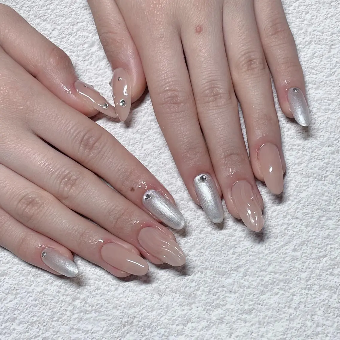 ネイル オーロラネイル 長さ出し ジェルネイル 韓国ネイル ミラーネイル 🍑Yun nail 店長🍑のネイルデザイン