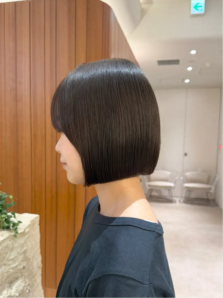 ミディアム カラー 切りっぱなしボブ ショートボブ ボブレイヤー ボブ くびれヘア カット ヘアカラー トリートメント 【渋谷】ボブ・ レイヤーボブ特化✂︎のヘアスタイル