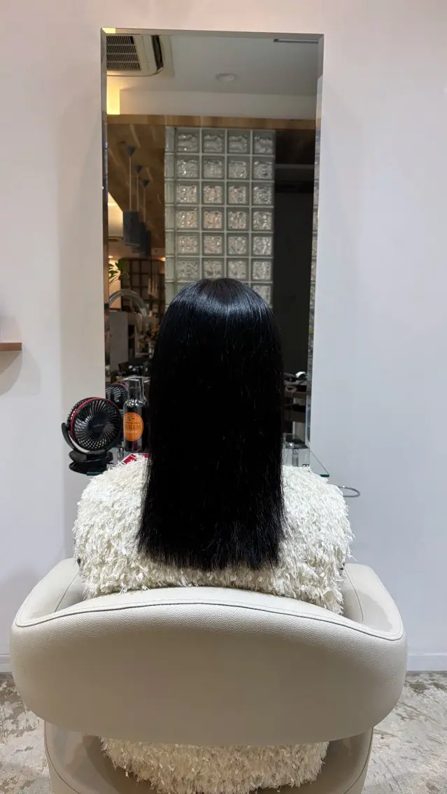 ロング レイヤーカット 佐藤 優里のヘアスタイル