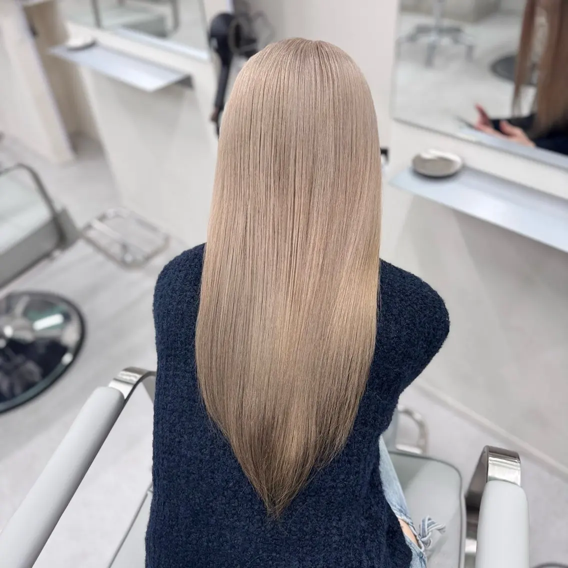【人気No.1✨ケアブリーチ使用】ダブルカラー(ブリーチあり)の写真