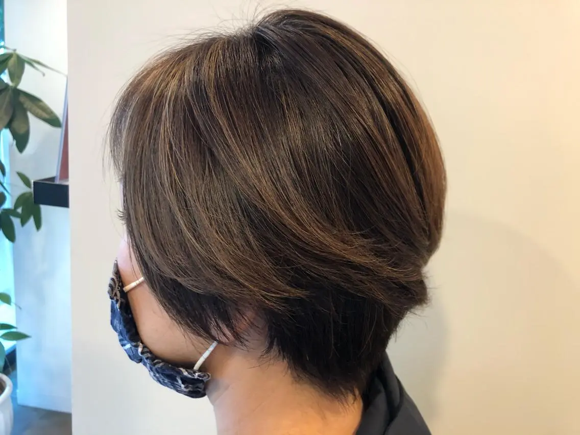 ショート カラー ブリーチ ハイライトカラー ハイライト Hair&Make Nahoのマツエク・マツパデザイン