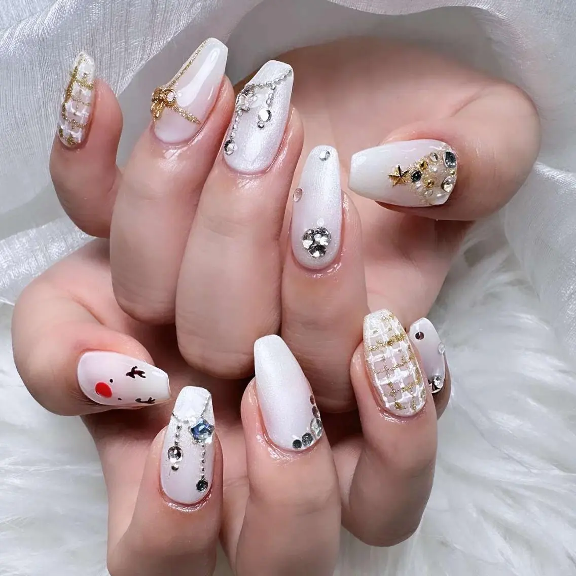 ネイル Elegantトウ ショウレイのネイルデザイン
