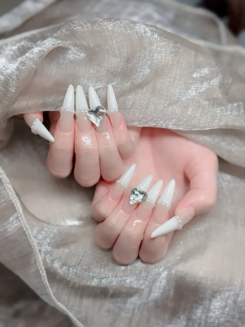ネイル フットネイル フレンチネイル グラデーション 韓国ネイル ロングネイル Hani Nail Salonのネイルデザイン