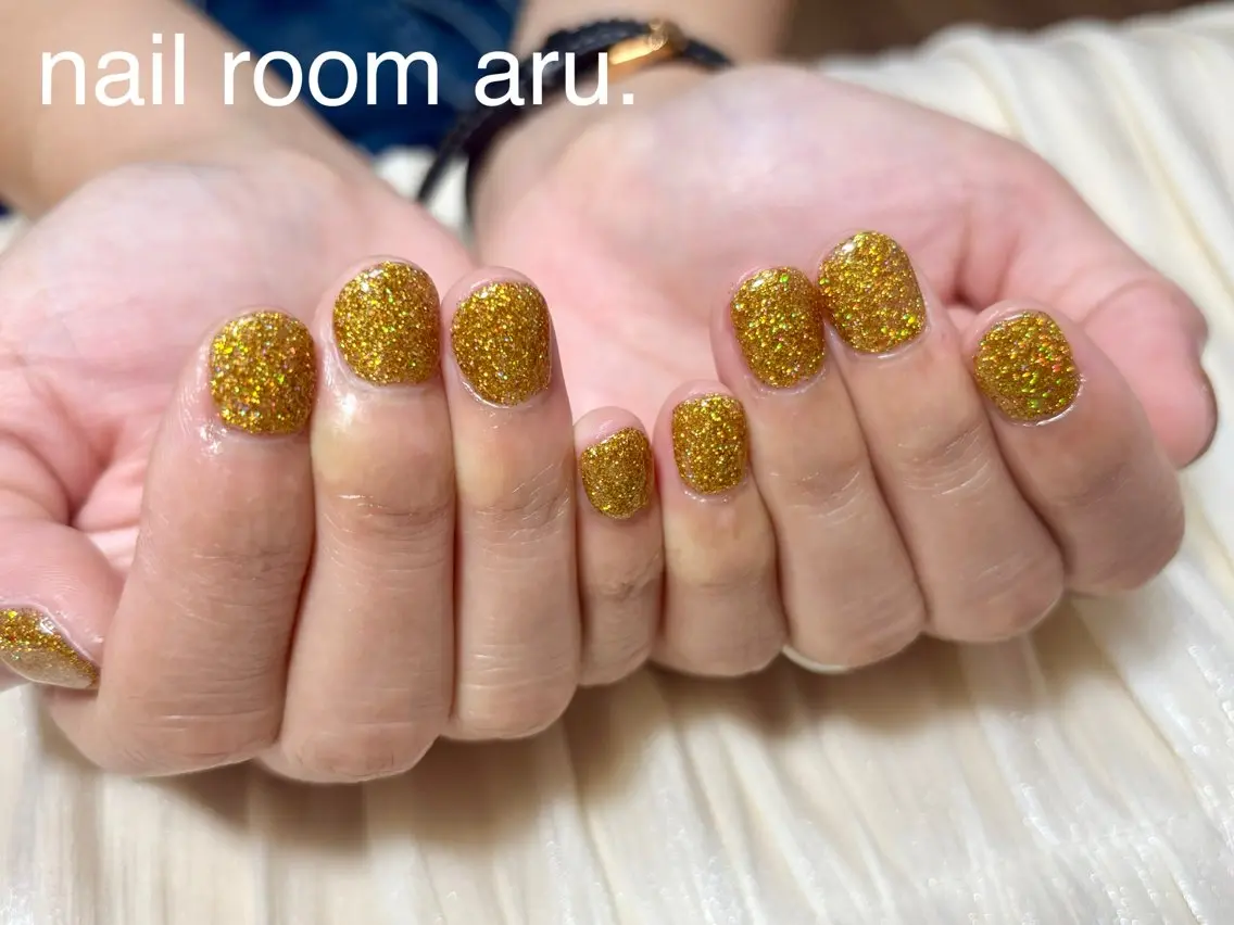 ネイル ラメ(グリッター) ワンカラーネイル ショートネイル ハンドネイル nail room aru.のネイルデザイン