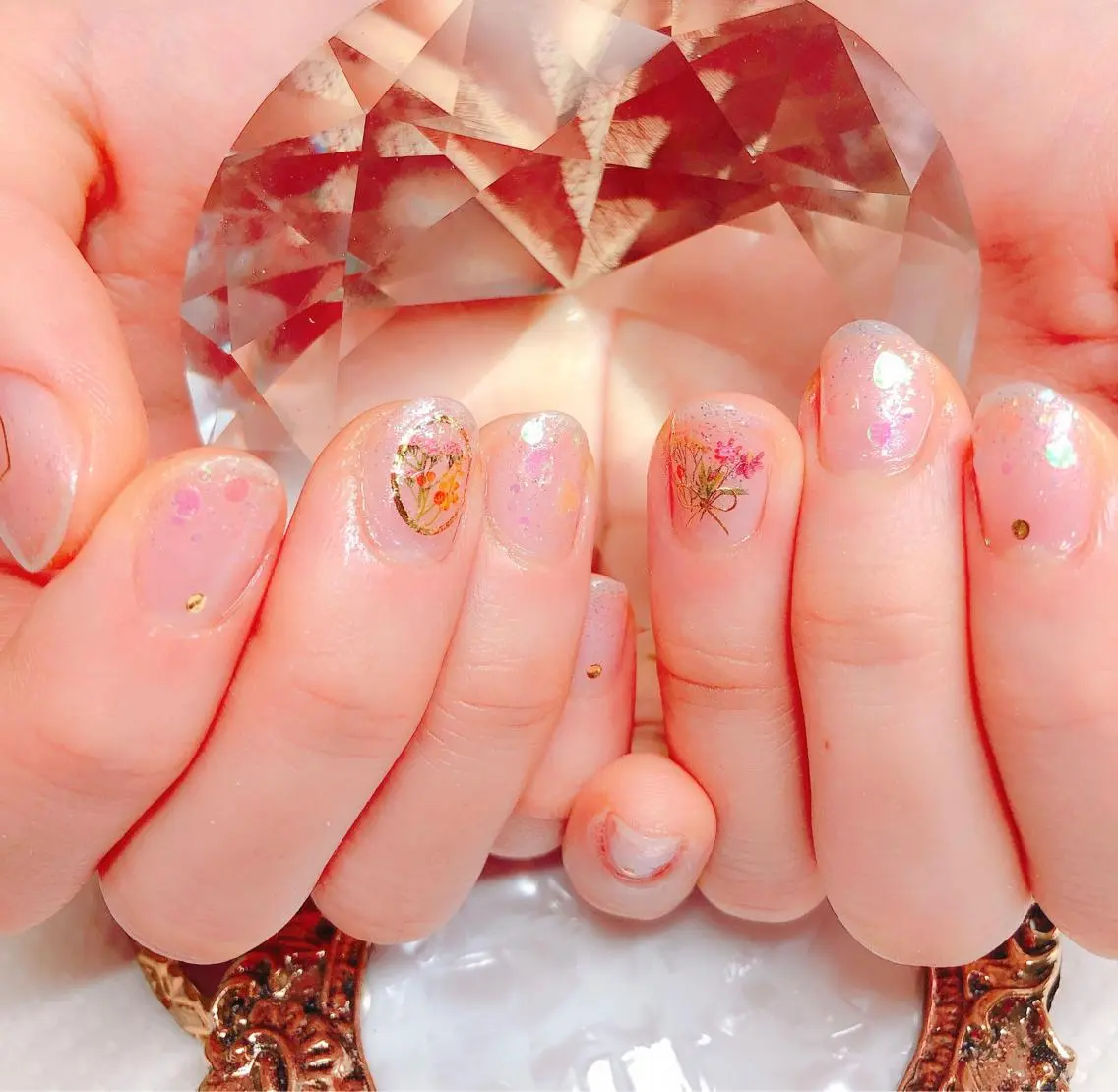 ネイル アートネイル CROWN プライベートサロンのネイルデザイン