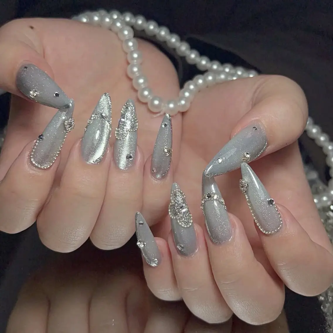 ネイル アートネイル ボルドー フレンチネイル ジェルネイル 氷ネイル・うるうるネイル ハンドネイル Julie NailSalonのネイルデザイン