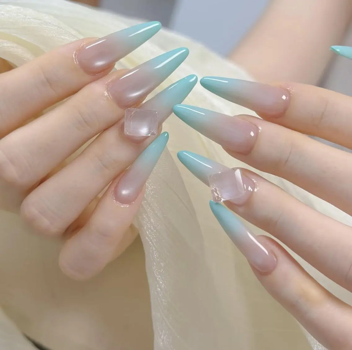 ネイル オーロラネイル チークネイル 長さ出し フットネイル フレンチネイル ╹◡╹MimoEye lash🌻Nailのマツエク・マツパデザイン