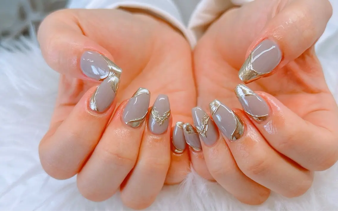 ネイル ミラーネイル 持ち込み ハンドネイル Lee _nailのネイルデザイン