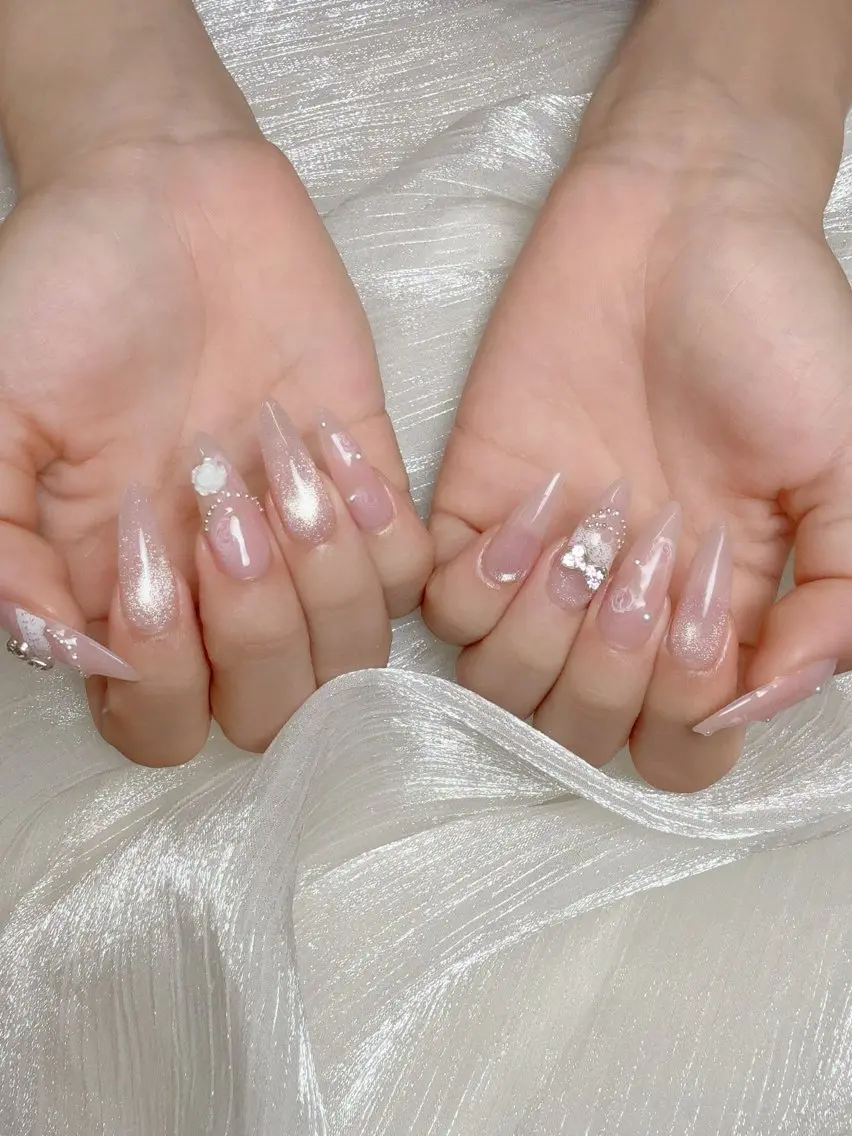 ネイル ENSalon 愛佳のネイルデザイン