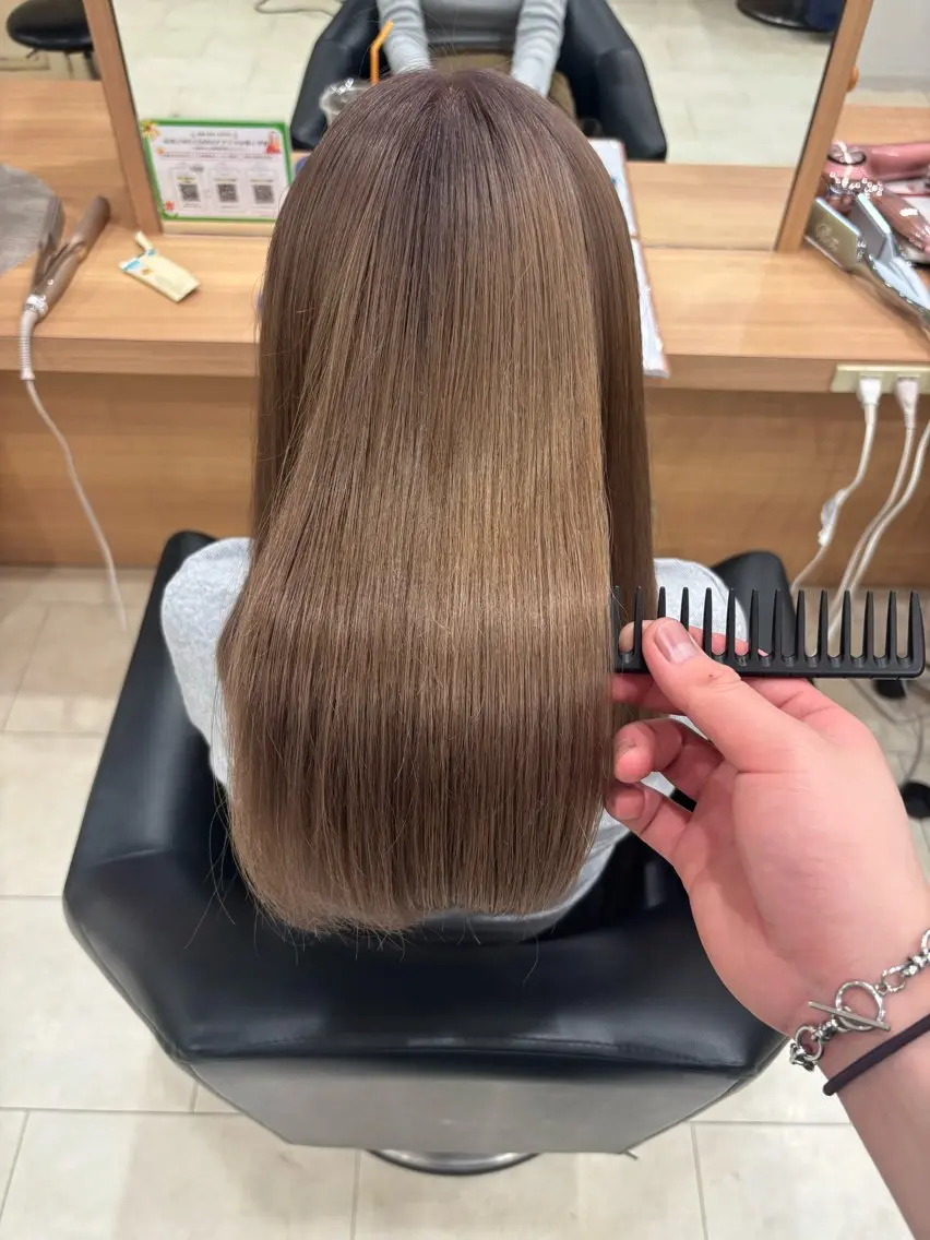 ロング カラー ベージュカラー ミルクティーベージュ ヘアカラー 垣村艶樹 /フェード&刈り上げのヘアスタイル