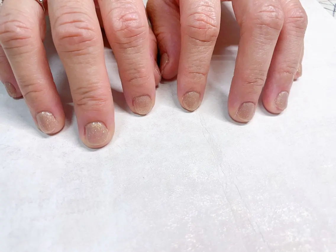 ネイル オーロラネイル フラワーネイル フットネイル フレンチネイル ジェルネイル ハンドネイル mogunail &blowのネイルデザイン
