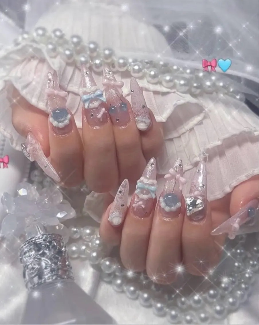ネイル 長さ出し キラキラネイル 韓国ネイル ロングネイル ワンホンネイル ハンドネイル Josie nail salonのネイルデザイン