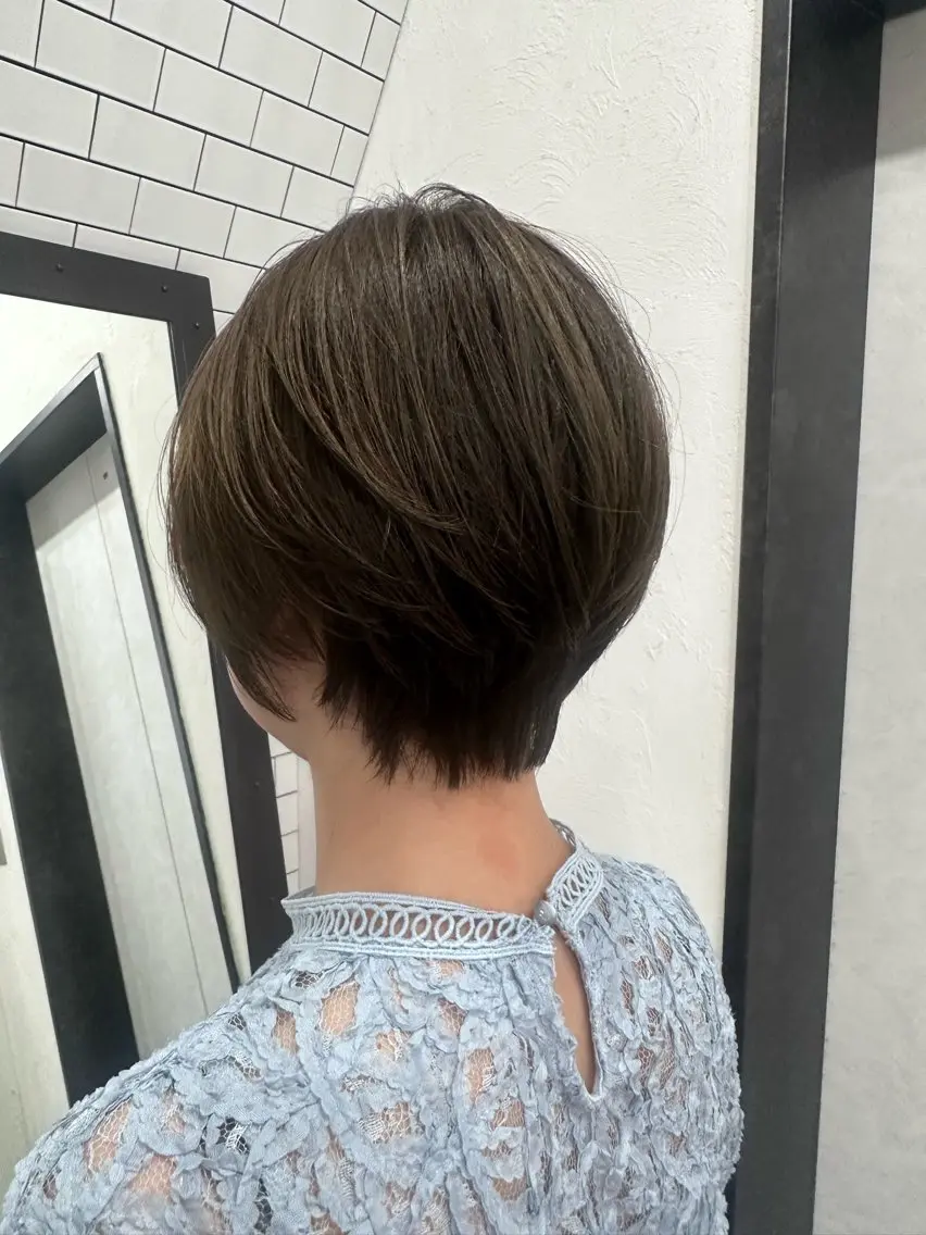 ショート カット ヘアカラー トリートメント 妙見 知洋のヘアスタイル