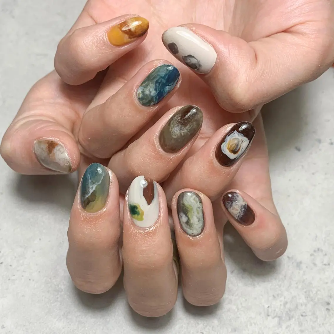 ネイル ハンドネイル FIORITURA aiのネイルデザイン