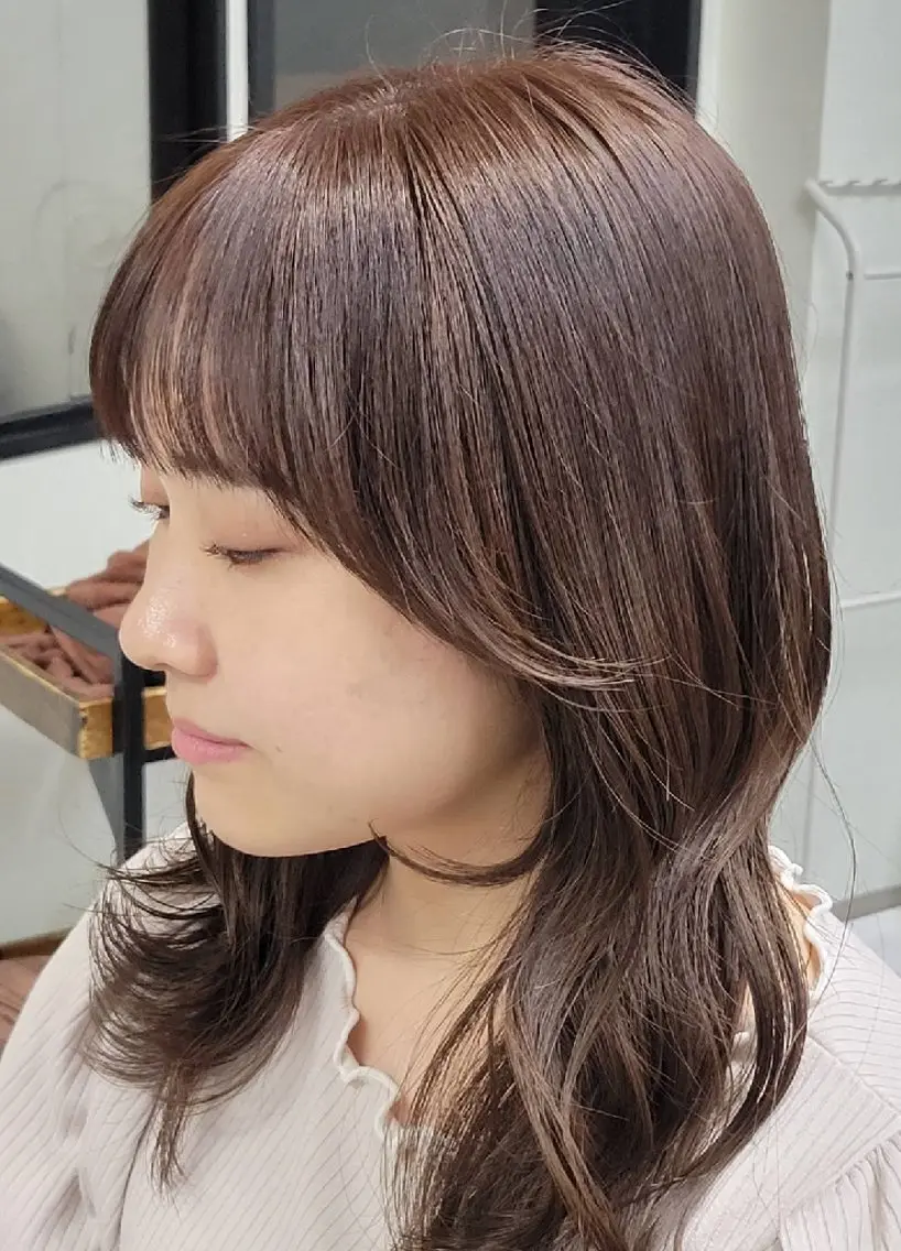 ミディアム 顔周りカット カット 透明感🫧艶カラー✨ レイヤー✂渡辺祐輔のヘアスタイル