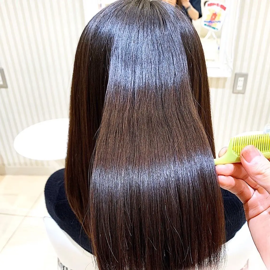 セミロング 銀座シロー　村山 レツのヘアスタイル