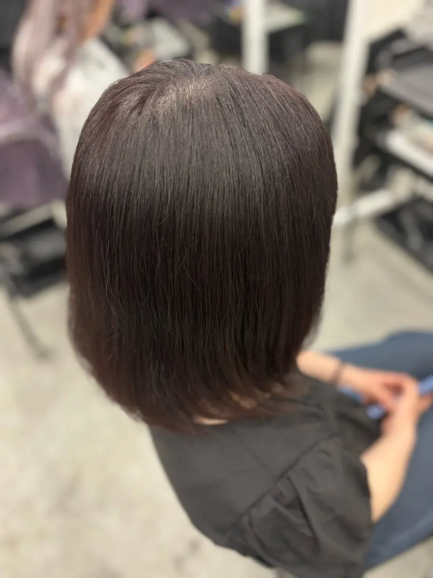 ミディアム 韓国レイヤー透明感 艶カラー美髪縮毛矯正のヘアスタイル