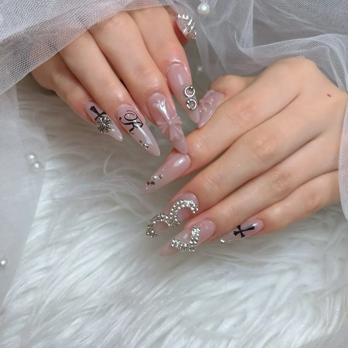 ミディアム 韓国風ヘア Chiin Nailのネイルデザイン