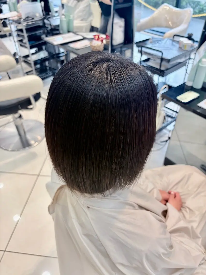 ショート 縮毛矯正 高梨 礼奈のヘアスタイル