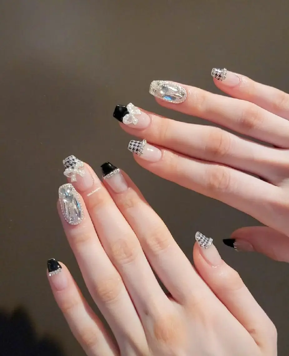 ネイル 持ち込み ニュアンスネイル ワンカラーネイル シンプルネイル 冬ネイル ハンドネイル 3dパーツ/流行り 👧shushu❤️のネイルデザイン