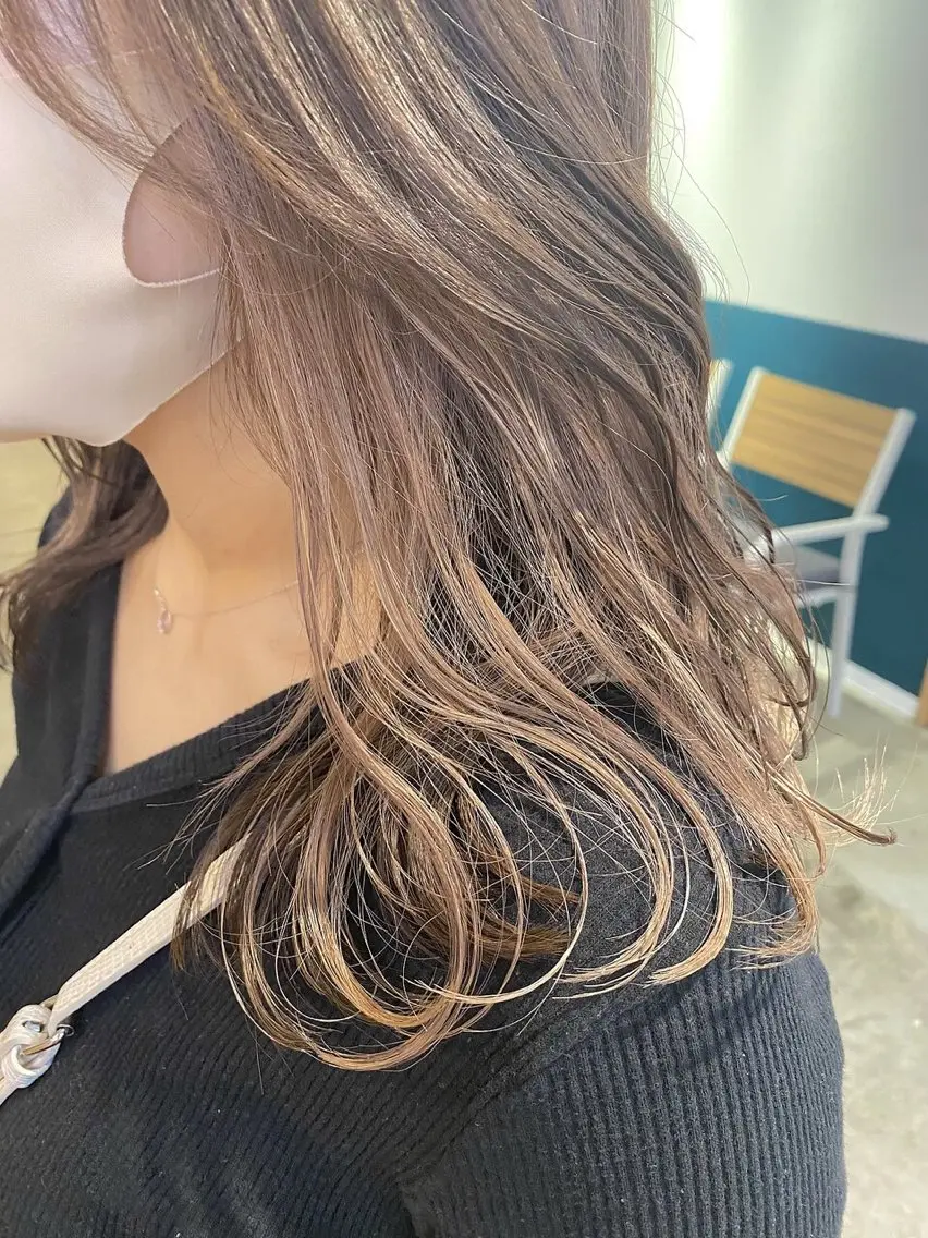 セミロング カラー イヤリングカラー HIROSE 蘇我2号店のヘアスタイル