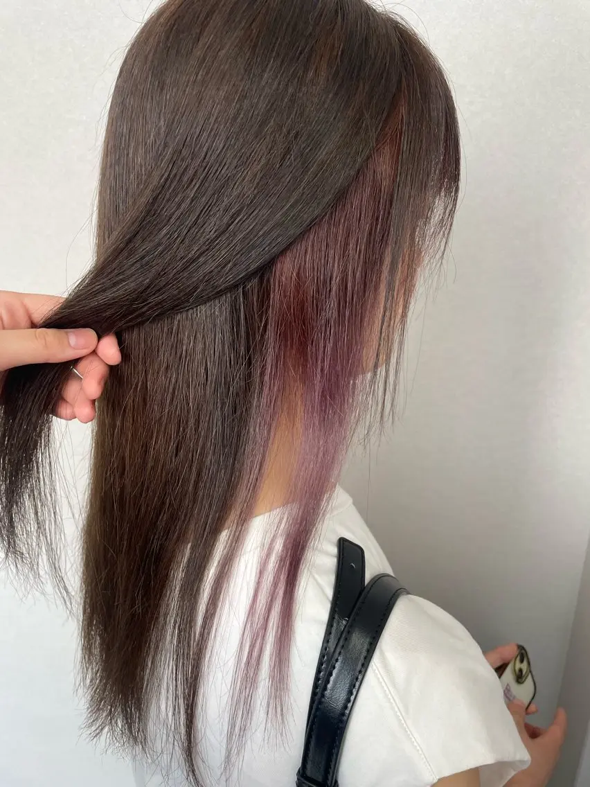 カラー ベージュカラー インナーカラー ピンクカラー モモ 【髪質改善】のヘアスタイル