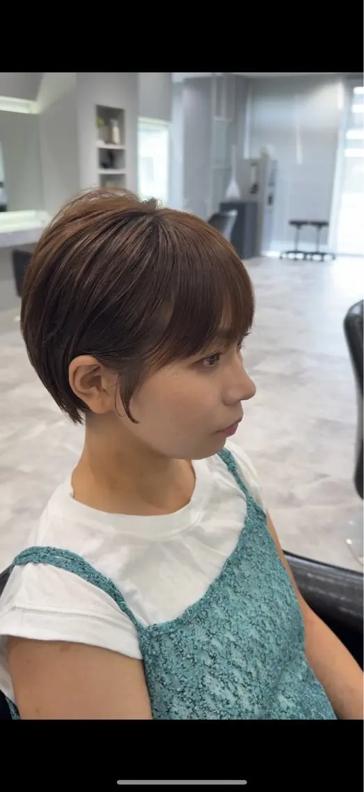 ショート カット ヘアカラー 轡田 くつわだのヘアスタイル