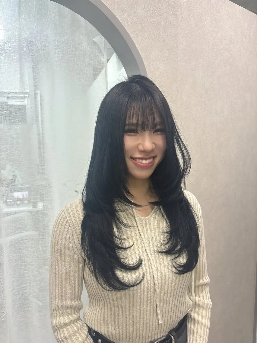 ロング ヘアカラー トリートメント ♡⃛₊暗髪艶カラー /レイヤー♡⃛にこのヘアスタイル