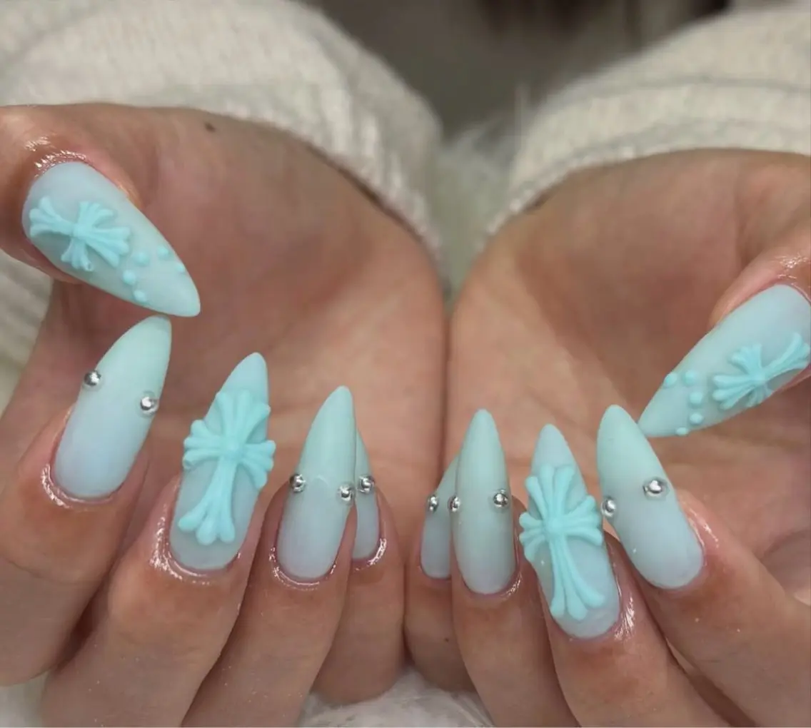 ネイル フレンチネイル ジェルネイル 韓国ネイル マグネットネイル 持ち込み ハンドネイル Mimi nail _Royalのネイルデザイン