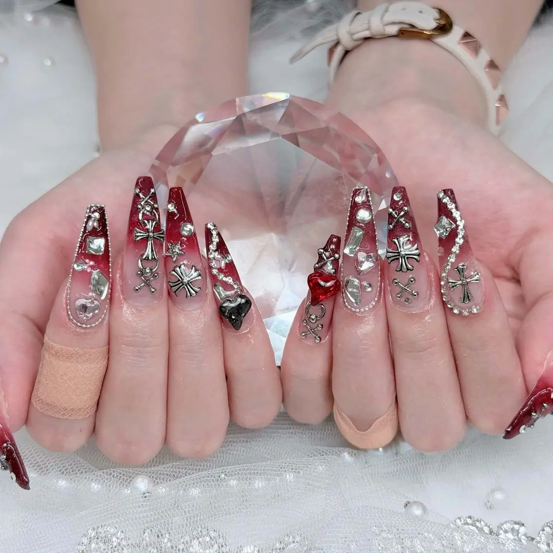 ネイル アートネイル ジェルネイル 韓国ネイル ロングネイル 持ち込み ハンドネイル ハンドケア Blingg NailStudioのネイルデザイン