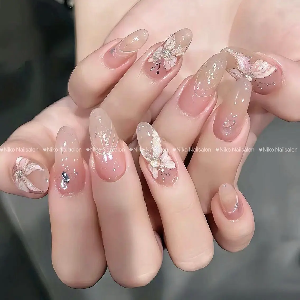 ネイル チークネイル 長さ出し フットネイル フレンチネイル ジェルネイル Niko Nail salon 銀座本店のネイルデザイン
