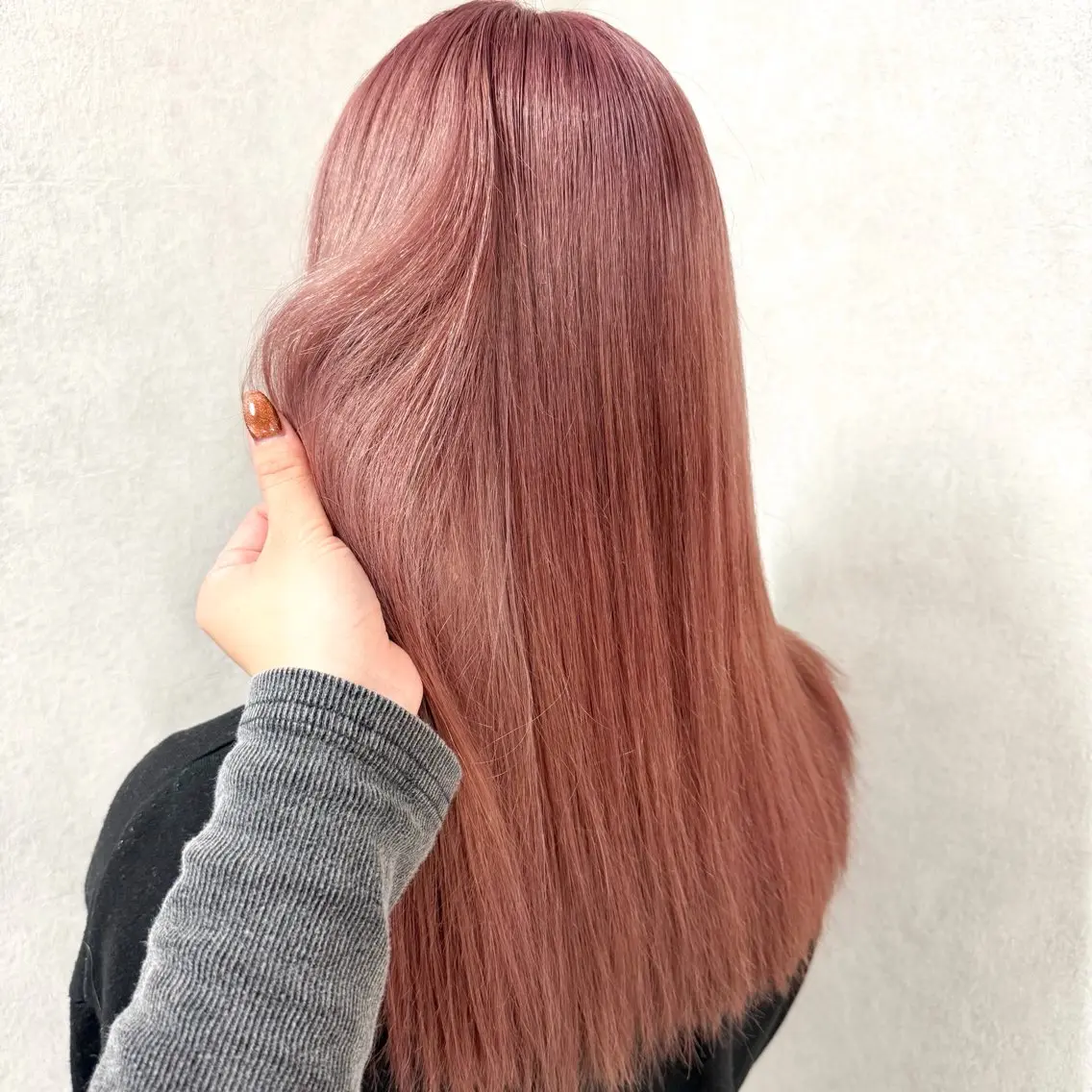セミロング カラー ベージュカラー ピンクカラー ピンクベージュ カット ヘアカラー 🎀ミルクティー/暖 色×レイヤー/マリアのヘアスタイル