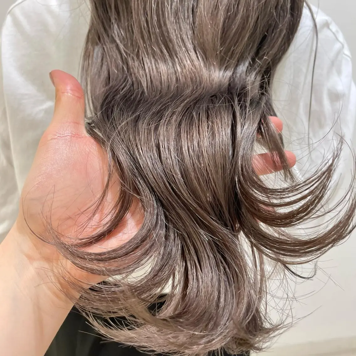 ロング カラー 透明感カラー グレージュ オレンジ ヘアカラー レイヤー/ハイトーン 🫧‪Erikaのヘアスタイル
