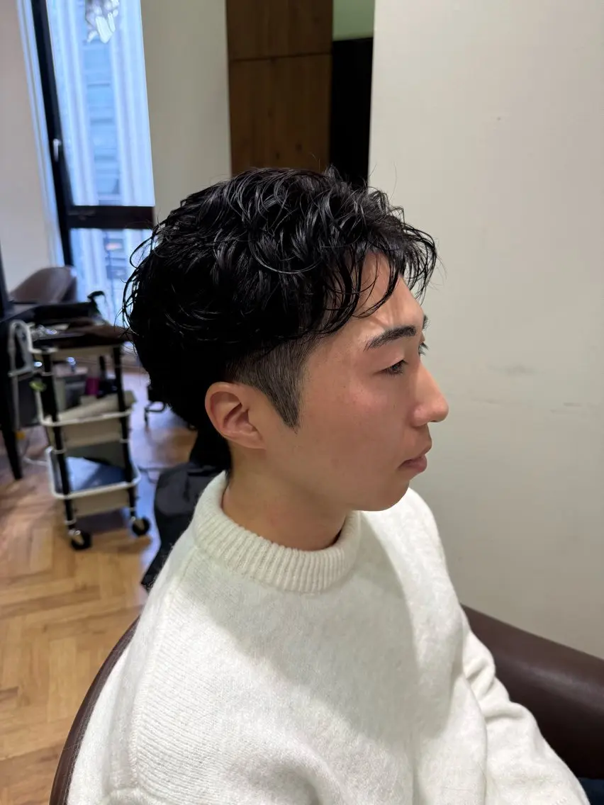 ショート パーマ メンズ メンズパーマ 似合わせカット 溝口 槙里也のヘアスタイル