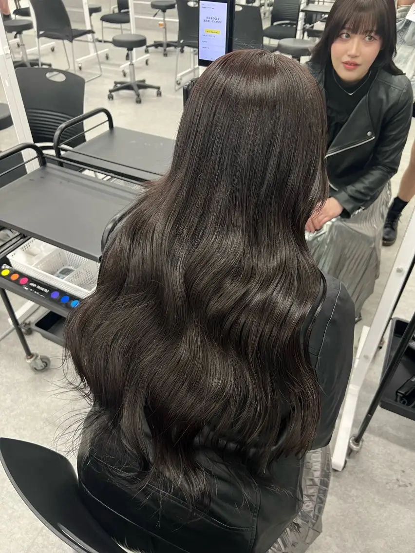 カラー ブラウンカラー 透明感カラー ダークブラウン 🩶透明感ダブル カラー🩶 maoのヘアスタイル