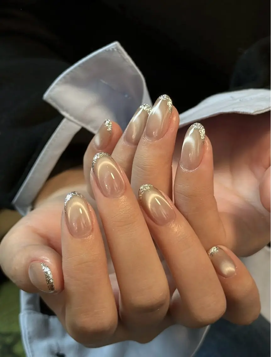 【SNSで話題】マグネット🧲xフレンチ ワンホンネイル🎀の写真