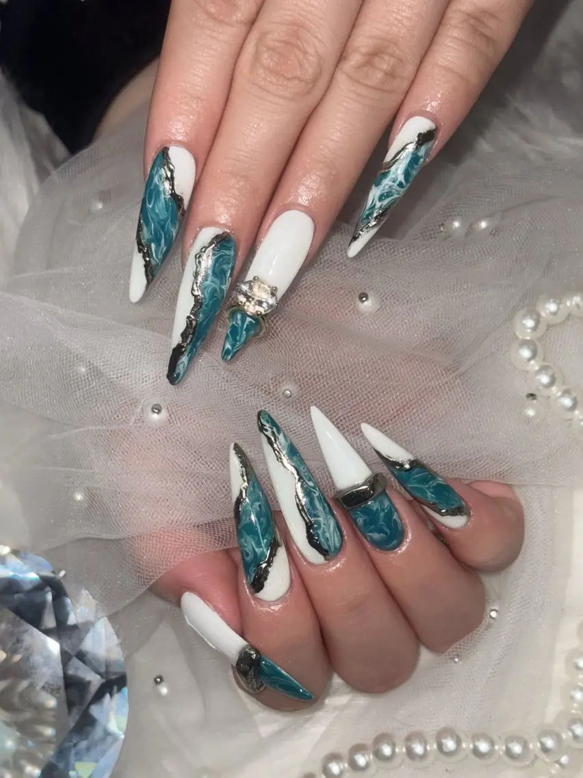 ネイル ロングネイル スカルプネイル 夏ネイル ハンドネイル icy nail れいあのネイルデザイン