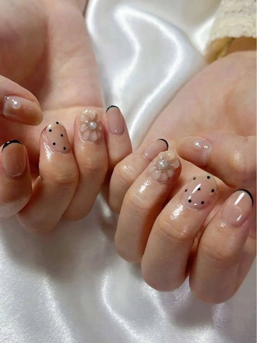 ネイル アニマル柄 オーロラネイル フットネイル フレンチネイル ジェルネイル ハンドネイル mogunail &blowのネイルデザイン