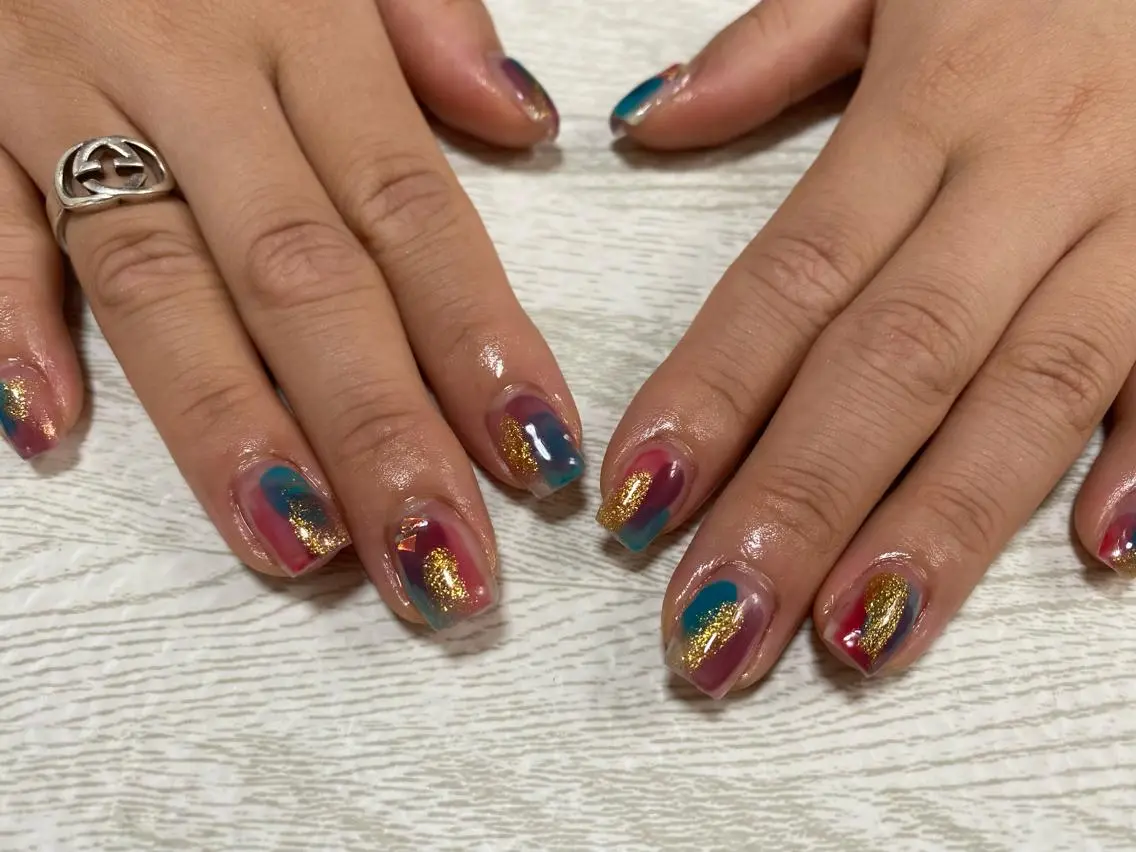 ネイル ニュアンスネイル スクエアネイル ハンドネイル Ulu Nail 🌱MOMOKAのネイルデザイン